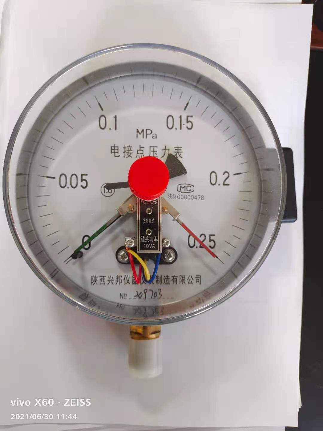 電接點壓力表，YX-60-100/150,1.6級，-0.1-0-100MPA